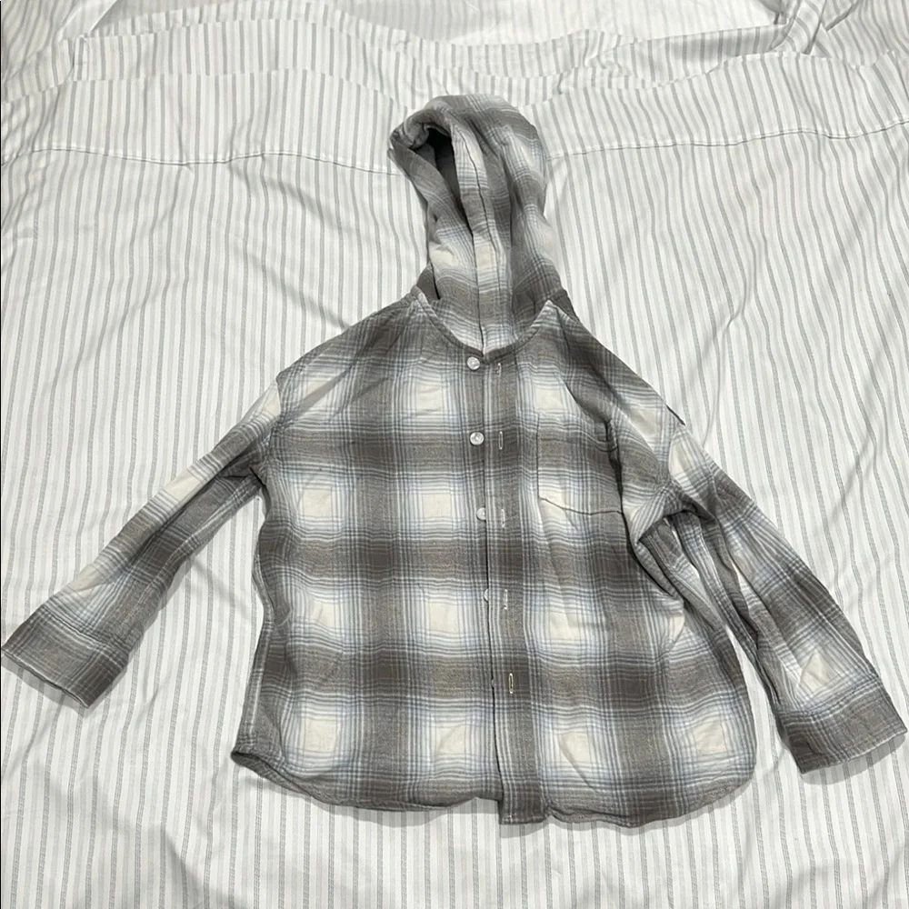 Gap Boys‎ Gray Plaid Hooded button up Shirt size small 6-7